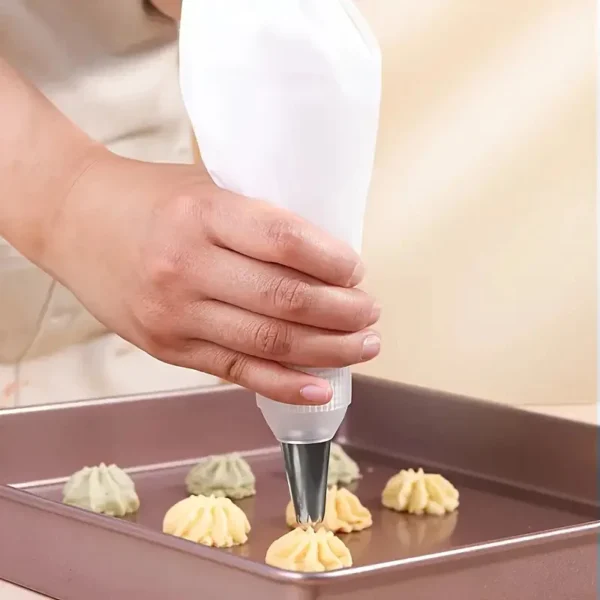 my-11134207-820l4-mei3qh68j3etf1.webp 1PCS Reusable Cloth Piping Bag for Cake Decorating Essential Baking Tools DIY Fondant Set